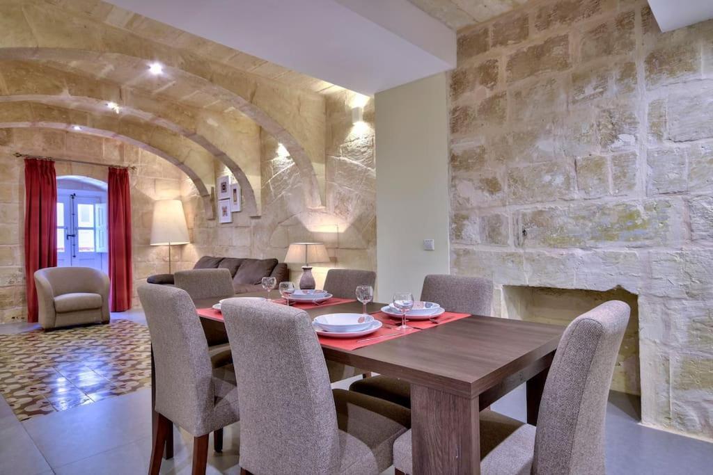 Vallettastay - Orangerie Two Bedroom Apartment 201 Εξωτερικό φωτογραφία